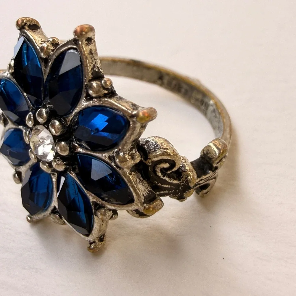 Lucky Brand Blue Crystal Flower Statement Ring Antiqued Silver Tone Floral Boho